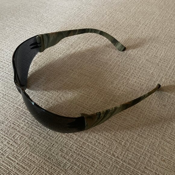Camo Frame with Gray Lens Biker Style Sunglasses - Brand New - Picture 7 of 14
